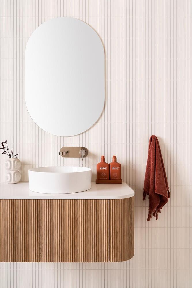 Waverley 900 AD Wall Hung Vanity Centre Bowl Durasein Top - Image 4